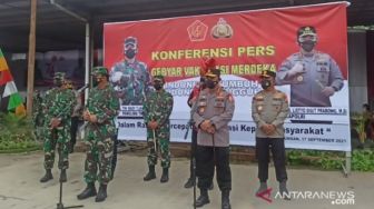 Panglima TNI dan Kapolri Cek Vaksinasi Covid-19 di Medan