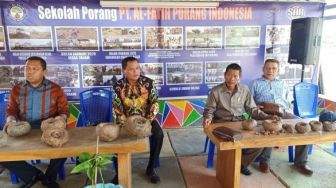 Anggota DPRD Papua Barat Kunjungi Kebun Porang di Kabupaten Sidrap