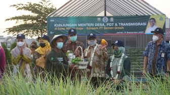 Kunjungi Edupark, Menteri Desa Apresiasi Sinergi Semen Gresik dengan BUMDes