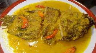 Resep Ikan Bumbu Kuning ala Warteg, Renyah Gurih Nagih