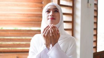 Wajib Dibaca, 4 Doa Untuk Orangtua dalam Islam