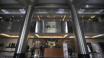 OJK Sebut Investor Asing Bakal Caplok Bank Lokal RI