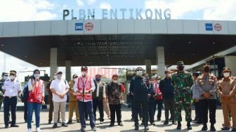 Menteri Perhubungan Kunjungi PLBN Aruk dan Entikong