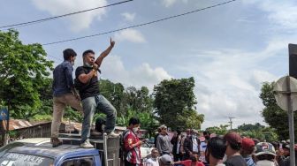 Orang Tua Siswa SMAN 10 Samarinda Kembali Gelar Aksi, Soal?