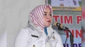 Kasus Suap Dana PEN, Mantan Bupati Kolaka Timur Andi Merya Nur Bersaksi Di Sidang Terdakwa Eks Dirjen Kemendagri