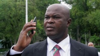 Fakta Wakil Presiden Suriname, dari 'Pemain Bola' hingga Buronan Interpol