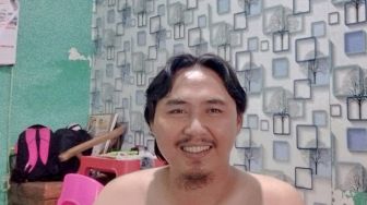 WAWANCARA Ustadz Jamiludin, Ulama di Kampung Babakan Bekasi Korban Pembacokan: Saya Lawan!