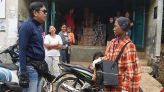 Dedi Mulyadi Pergoki Pria Naik Motor yang Antar Ayahnya Mengemis, Ternyata Punya Dua Istri