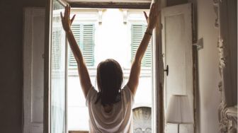 5 Cara yang Bisa Kamu Lakukan Agar Bangun Pagi dengan Semangat