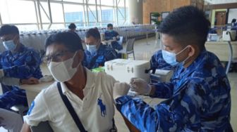 TNI AU Gelar Serbuan Vaksinasi di Lapter Gading dan YIA, Sediakan 26.000 Dosis Vaksin