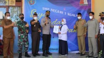 Bupati dan Unsur Forkopimda Tinjau Vaksinasi Akabri 98