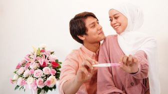 Kehamilan Lesti Kejora Makin Dinyinyir, Ini 5 Artis Pilih Nikah Siri