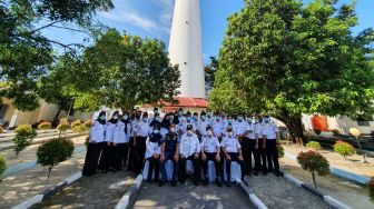 Hari Menara Suar, Distrik Navigasi Palembang Gelar Upacara di Tanjung Kalian