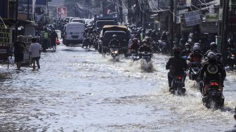 160 Rumah Terdampak Banjir Akibat Kali Licin Depok Meluap