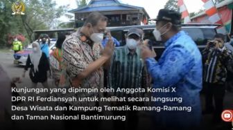 Kunspek  Komisi  X DPR ke Sulsel: Melihat Persiapan Desa Wisata Rammang-Rammang