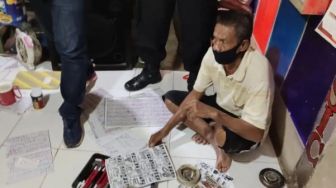 Polisi Tangkap Penjual Kupon Putih di Polewali Mandar