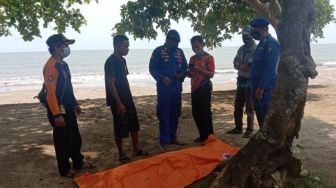 Geger Mayat Perempuan Tergeletak di Pantai Legundi Anyer, Korban Asal Merak