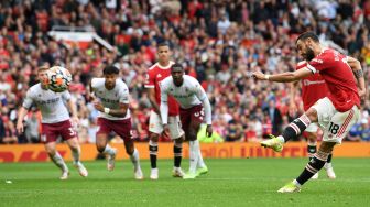 Penalti Fernandes Melambung Jauh, MU Keok di Old Trafford