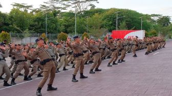 Bantu Tumpas KKB, 1 Peletop Brimob Polda Riau Diterbangkan ke Papua