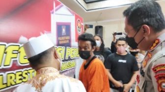 Terancam 15 Tahun Penjara, Pembakar Mimbar Masjid Raya Makassar: Saya Menyesal