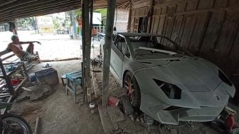 Keren! Pria Asal Sragen Rancang Tiruan Mobil Mewah Lamborghini