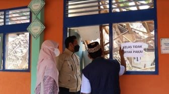 Ambruk Jelang PTM Komisi IV DPRD Kota Bogor Langsung Sidak SDN Otista