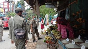 Satpol PP Kota Banjarbaru Tertibkan PKL di Pondok Mangga dan Kemuning