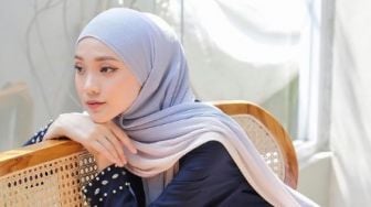 Sempat Tak Suka Azan, Selebgram Julia Prastini Jadi Mualaf: Islam Itu Indah