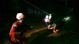 Terjebak di Pulau Sungai Tarantang Padang, 7 Orang Anak Berhasil Dievakuasi
