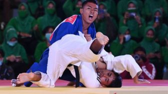 Judoka Kalbar Beta Anwari Sabet Medali Perak di Nomor Perorangan Putra 55KG Pon XX Papua