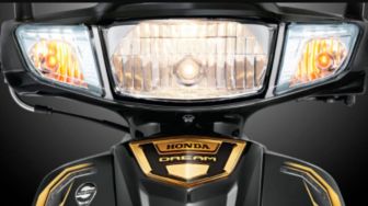 Mantap! Kembaran Honda Astrea Tampil dengan Wajah Baru, Warna Emas Bikin Mewah