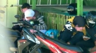 Sepasang Remaja Sampang Sedang Asyik Pelukan di Gardu Ini Dicari-cari Satpol PP