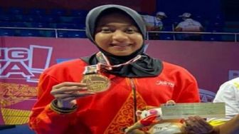 PON 2021: Ibu Jadi Kunci Sukses Dinda Putri Raih Medali Emas Taekwondo untuk Jateng