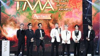 BTS Memenangkan Daesang di The Fact Music Awards Untuk Keempat Kalinya