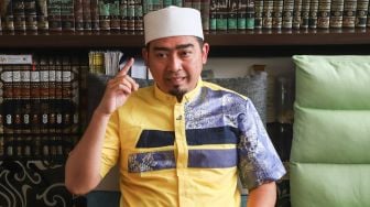 Pantas Punya Moge Senilai Ratusan Juta, Tarif Ceramah Ustaz Solmed Bisa Buat Jajan Ribuan Honda BeAT