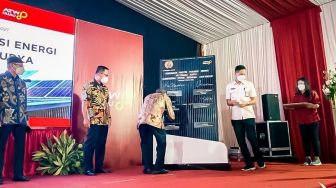 Kurangi Emisi Karbon, Sampoerna Kayoe Resmikan 2 PLTS di Jombang