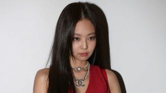 Pesona Jennie BLAKCPINK di Paris Fashion Week Bikin Heboh Dunia