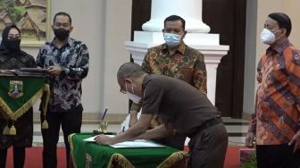 Cegah Korupsi, Gubernur Banten WaHidin Halim Teken MoU dengan Kejati Banten