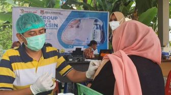 Gelar Vaksinasi Massal, PT PJE Group Bertekad Bantu Pemerintah Bikin PPKM k