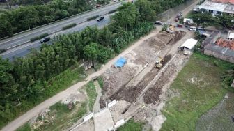 Kerap Jadi Tempat Sampah, Jalan Frontage Unyur Akan Disulap Jadi Taman Hias