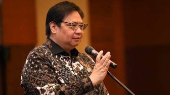Menko Airlangga: Pemerintah Siapkan Peta Jalan Menuju Era Normal Baru