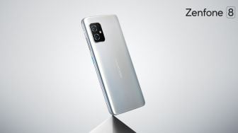 Asus Zenfone 8 Flip Tidak Dijual di Indonesia