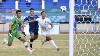 Sepak Bola PON Papua: Jawa Timur Habisi Kaltim 5-1