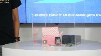 BTS Rilis Merchandise Baru, Cokelat dengan Penggalan Lirik Lagu