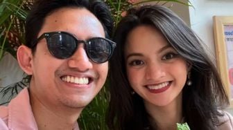 Baru Dilamar, Intip 6 Potret Mesra Sabrina Anggrain dengan Belva Devara