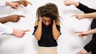 4 Dampak Negatif Citra Tubuh bagi Kesehatan Mental Remaja