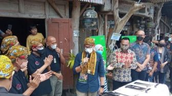 Menparekraf Beri Lampu Hijau Anak di Bawah 12 Bisa ke Tempat Wisata