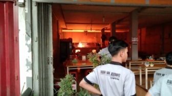 Dapur Bakso Sony Natar Lampung Selatan Kebakaran, Pengunjung Berhamburan Keluar