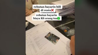 Kakak Adik Berebut Bayar Tagihan RS Ortu, Kasir Kaget saat Disodori Ini