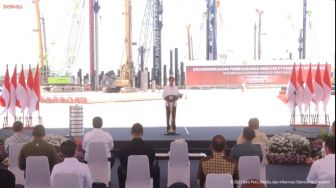 Resmikan Groundbreaking Smelter Freeport di Gresik, Jokowi: Serap 40 Ribu Tenaga Kerja